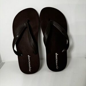 Abercrombie sliders (roughly fits size :8)